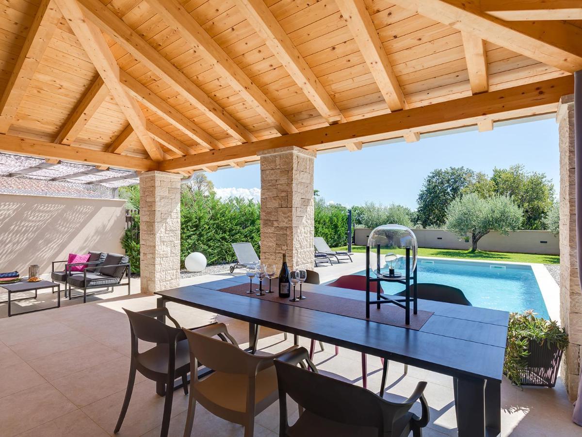 Villa Flora Vabriga Tar-Vabriga Exterior photo